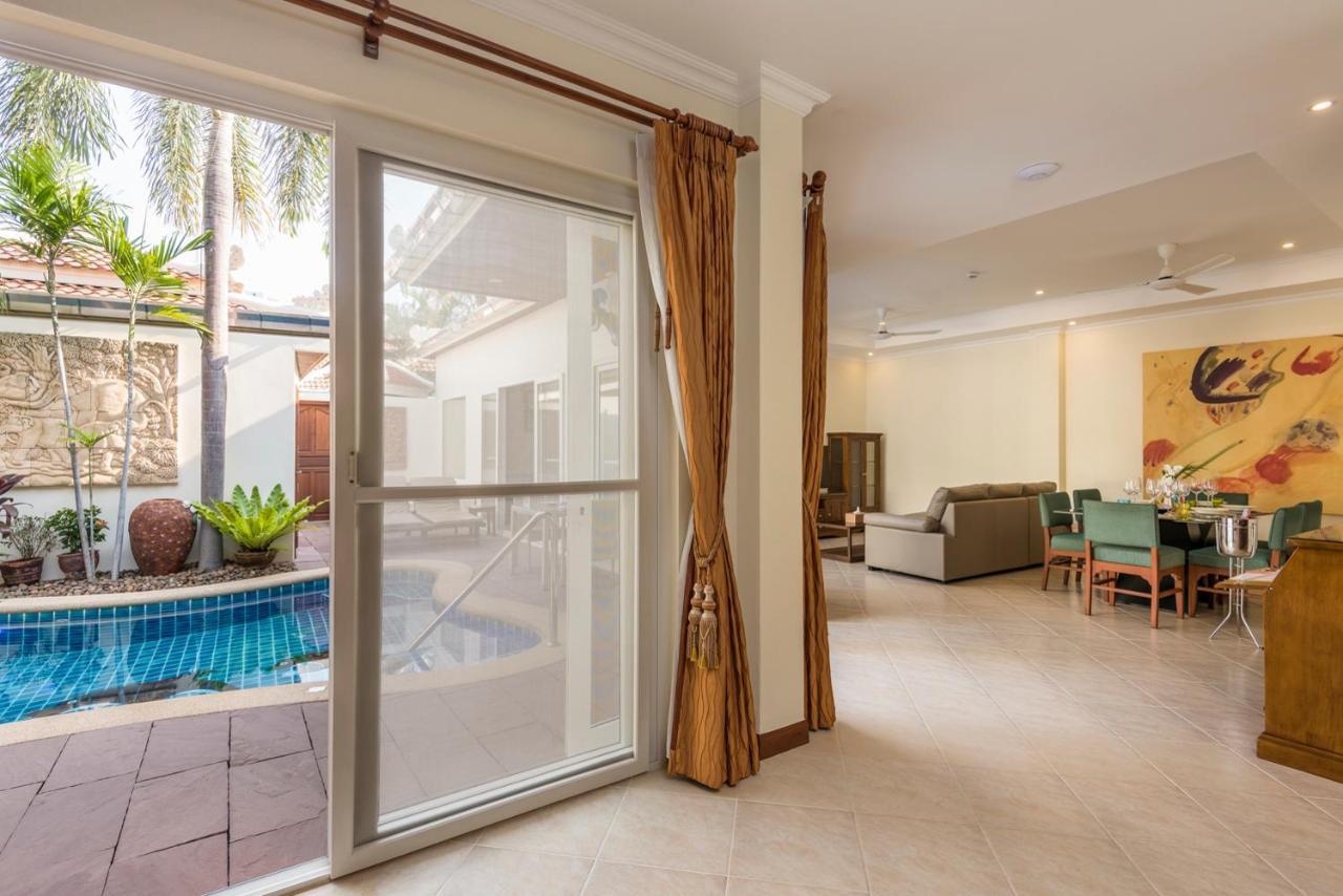 Village Austria Luxury Pool Villas Pattaya Exterior photo