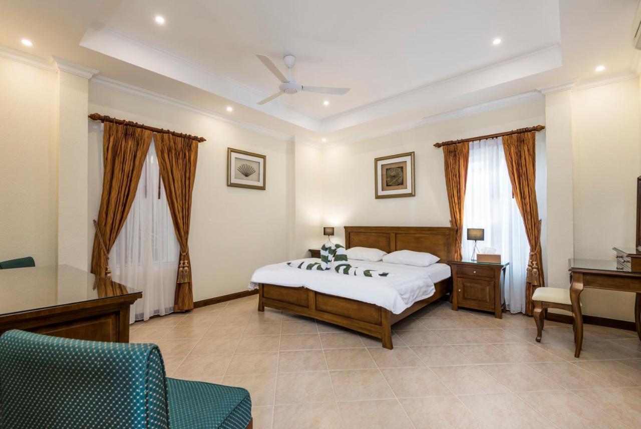 Village Austria Luxury Pool Villas Pattaya Exterior photo