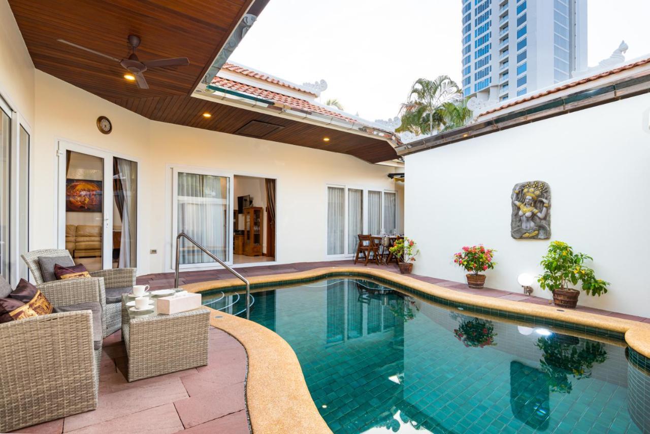 Village Austria Luxury Pool Villas Pattaya Exterior photo